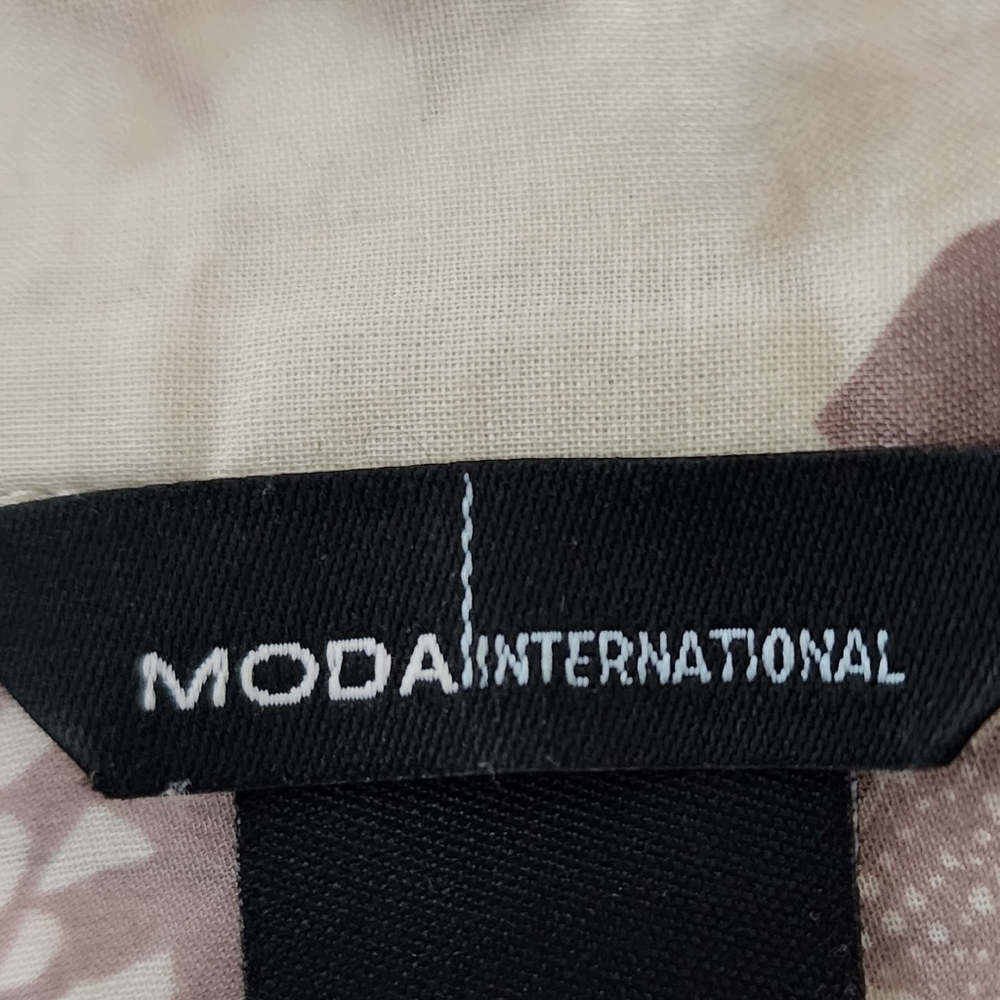 Moda International Women’s Floral Sheer Flowy 3 Button Blouse Top Size Large — image 4 of 7